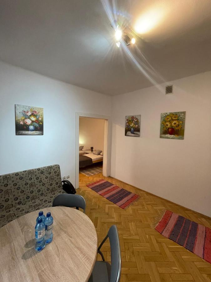 Apartamenty 650 Metrow Od Dworca Przemyśl 外观 照片